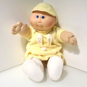 💛 Vintage 80s Cabbage Patch Preemie Doll w Shoes Socks & Original Terrycloth